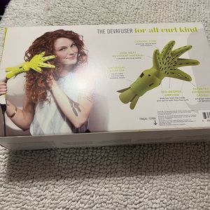 Selling my Deva curl defuser. This is amazing product for us curly ladies
